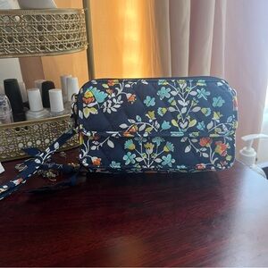 NWOT vera bradley wristlet